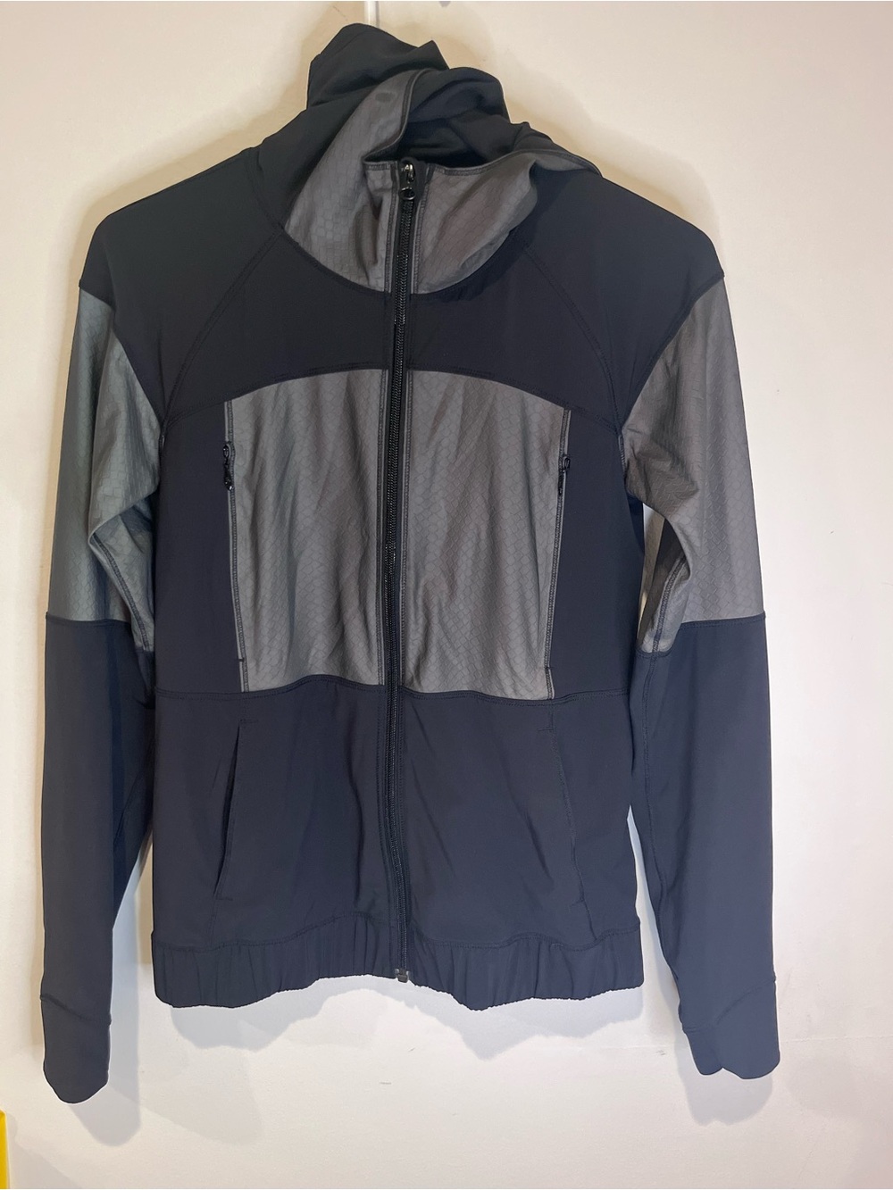Lululemon Light Speed Running Jacket